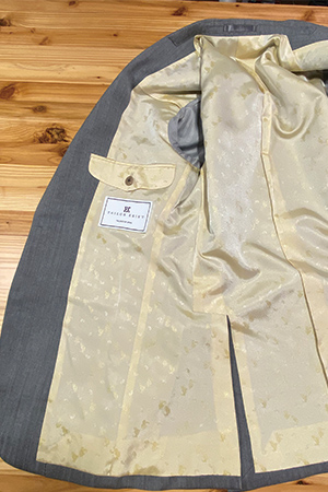 テイラーイグジスト