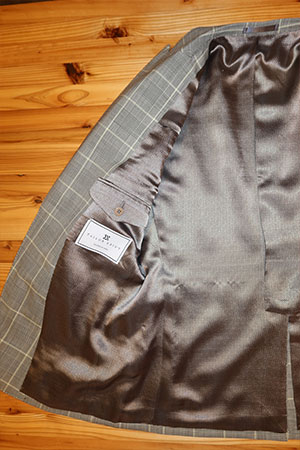 テイラーイグジスト